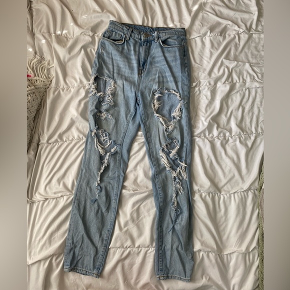 BDG • Ripped Jeans - Picture 5 of 12